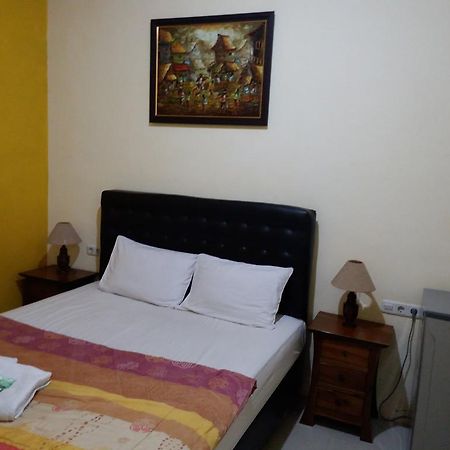 Beto Guesthouse Kalasan Esterno foto