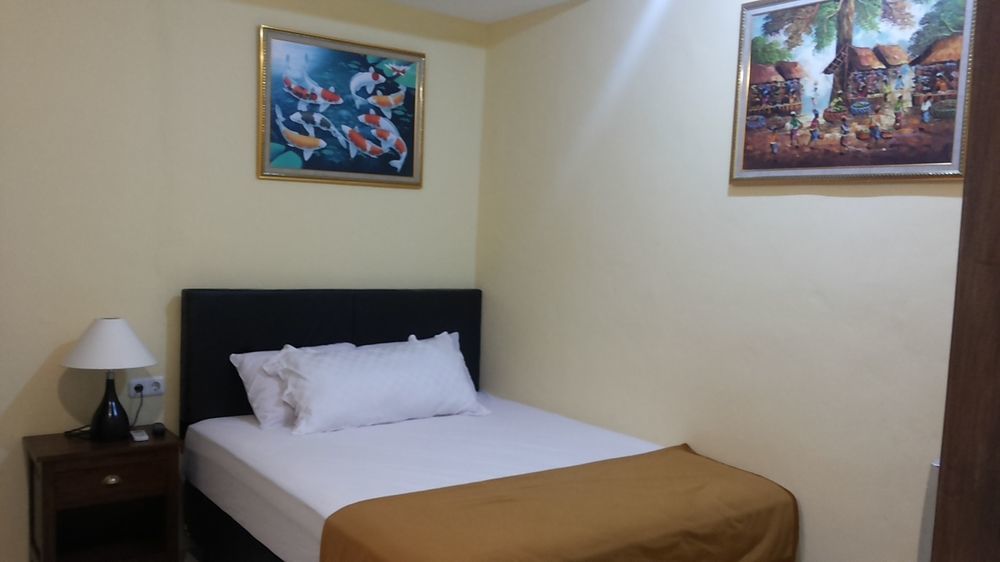 Beto Guesthouse Kalasan Esterno foto